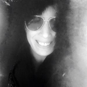 Meet your Posher, Farrell